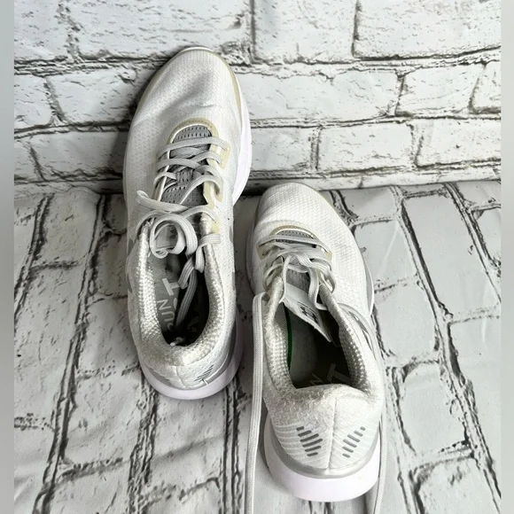 Under Armour Shoes - Picture 2 of 9